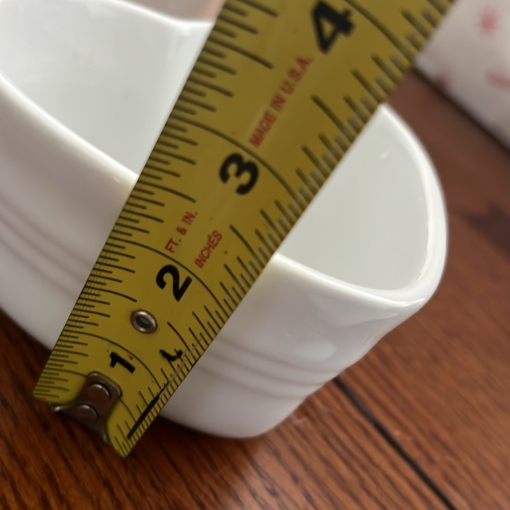 Le Creuset Heart Ramakin w/ Lid never used - Picture 5 of 5
